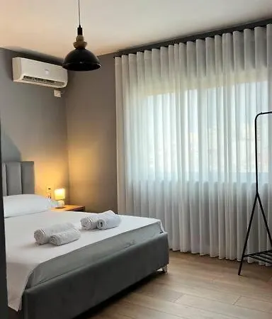 Bee 3-city Center Retreat Apartment Tirana