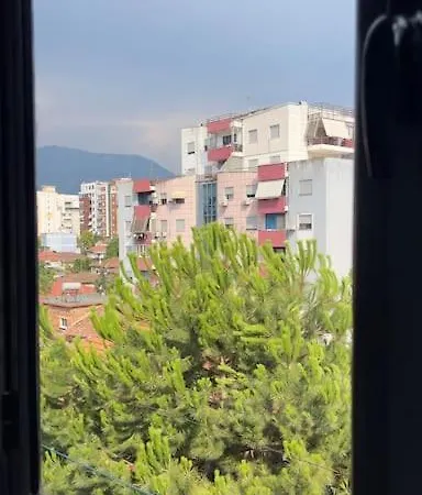 Apartment Bee 3-city Center Retreat